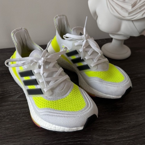Adidas Ultraboost 21 Running Shoe - Picture 1 of 5
